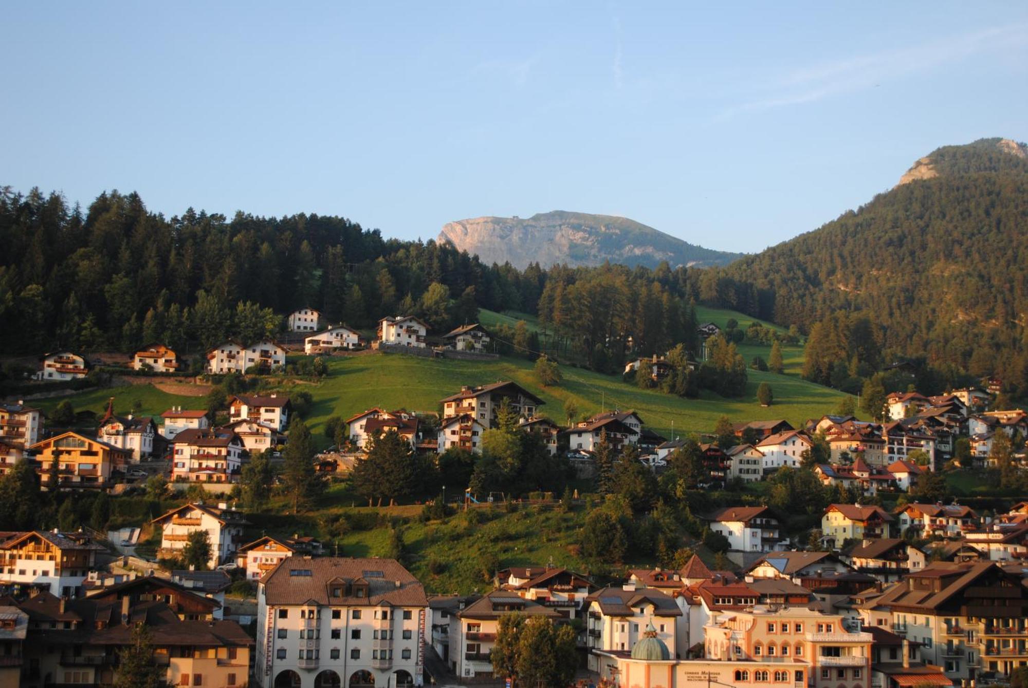 Hotel Garni Walter Ortisei Zewnętrze zdjęcie