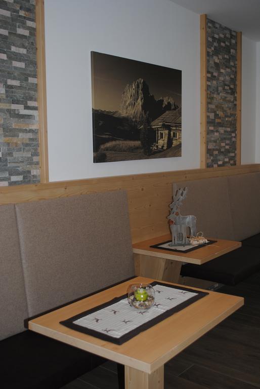 Hotel Garni Walter Ortisei Zewnętrze zdjęcie