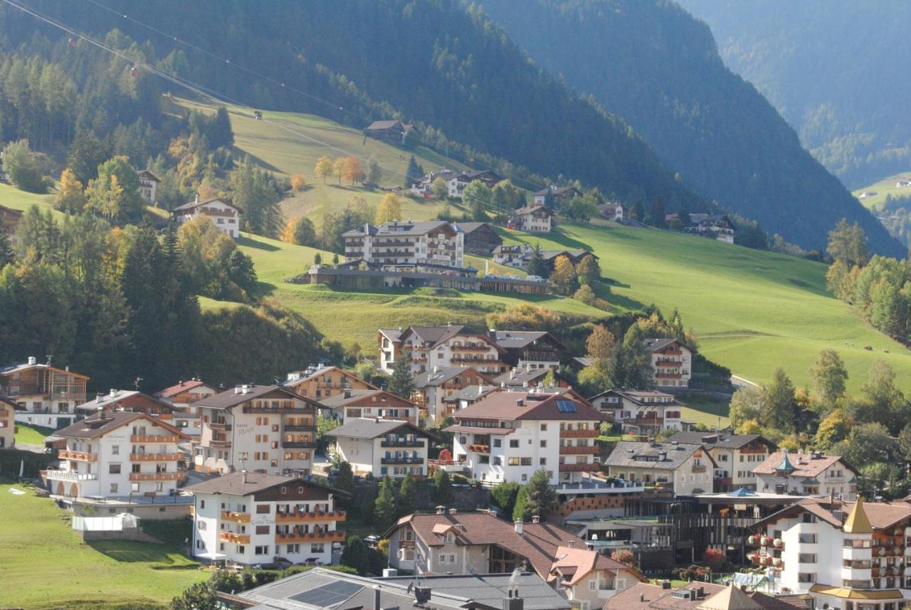 Hotel Garni Walter Ortisei Zewnętrze zdjęcie